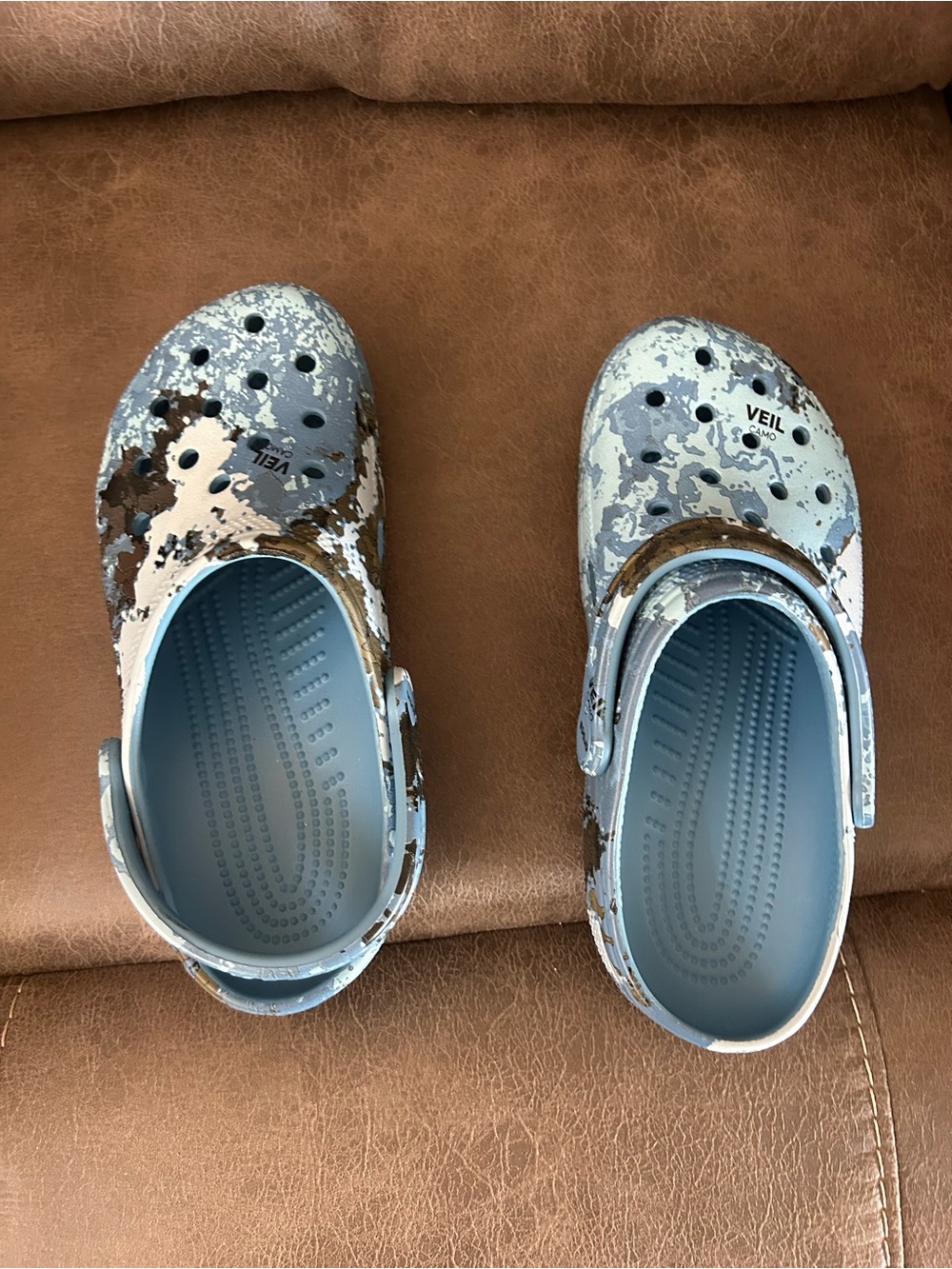 Adult Blue Camo Slip-On Comfort Clogs men’s 6 women’s 8